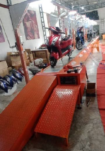 Two Wheelers Assembly Conveyor